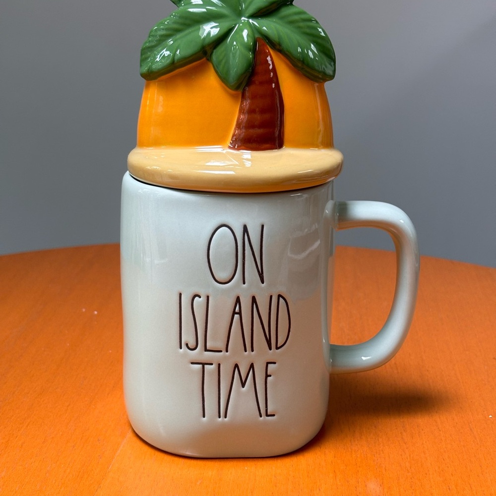 Rae Dunn Artisan Collection mug